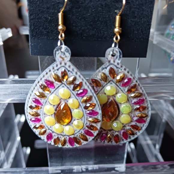 Handcrafted earrings teardrop - Picture 2 of 2